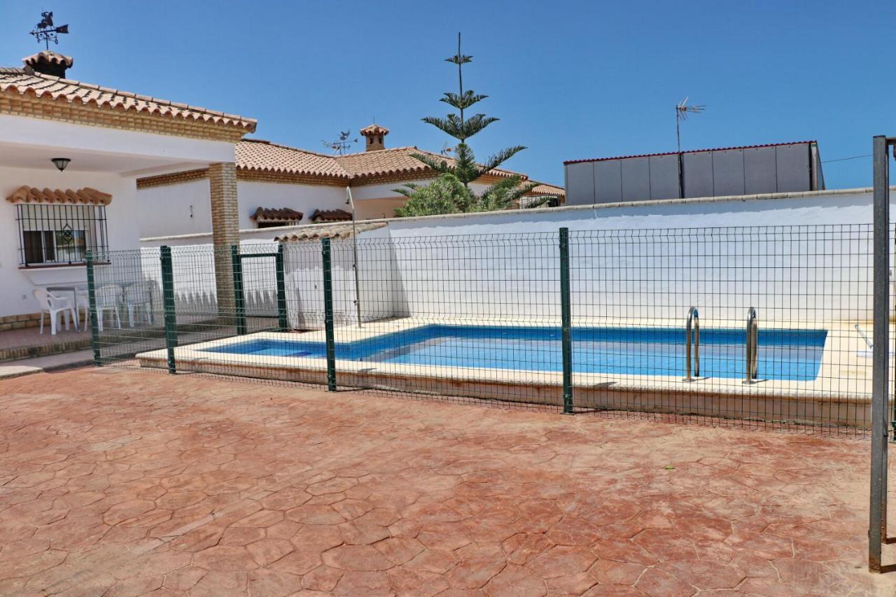Chalet Pinar De Roche Conil De La Frontera Exterior photo